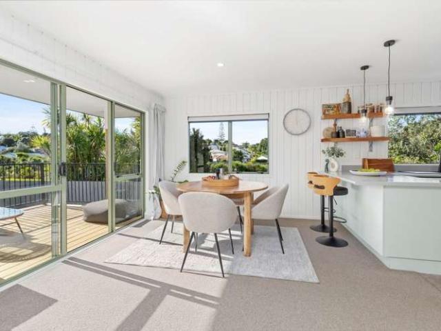 House for sale in Whangaparaoa