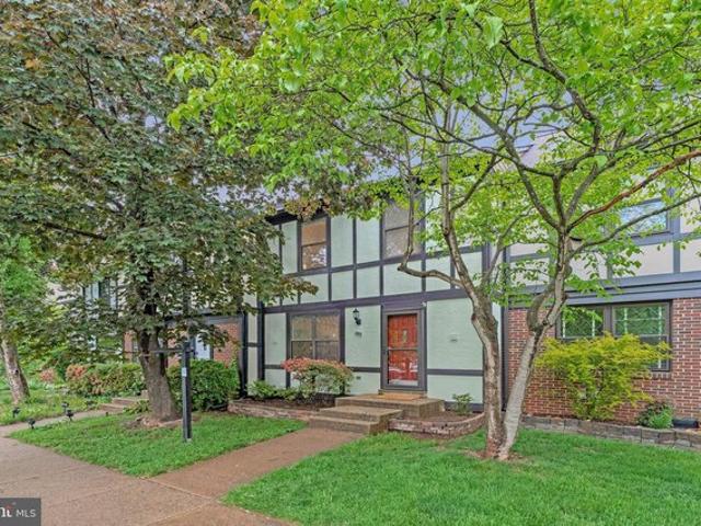 Townhouse for sale in Virginia