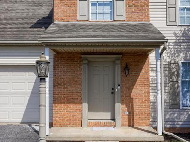 House for sale in Mount Wolf, Pennsylvania