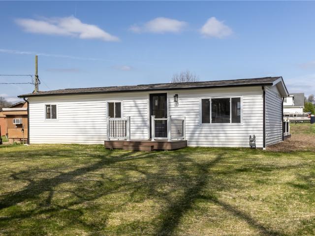 House for sale in Meadow Lands, Pennsylvania