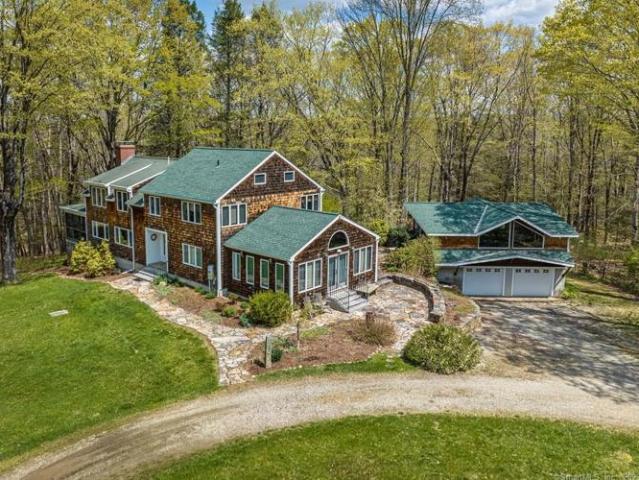 House for sale in Mansfield Center, Connecticut