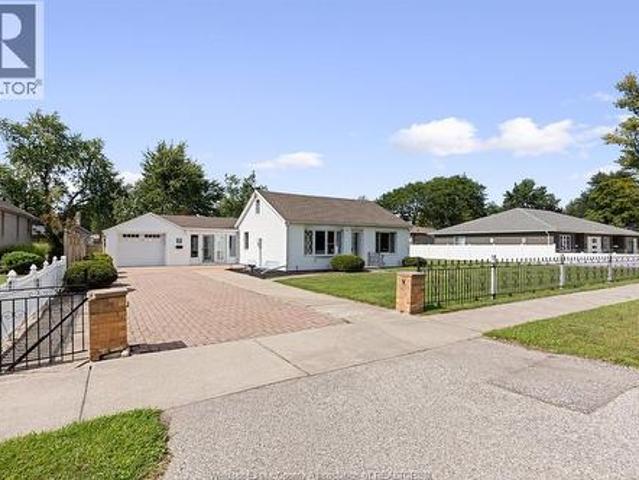 House for rent in Essex, Ontario