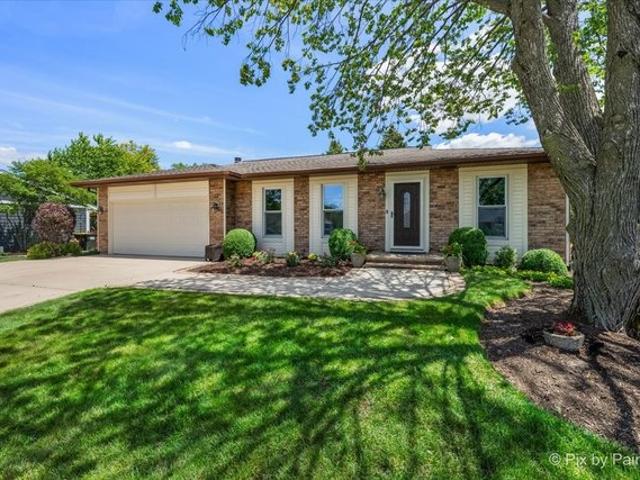 House for sale in Medinah, Illinois