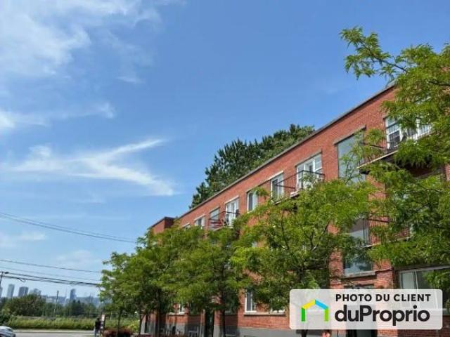 Apartment for rent in Saint-Lambert, Montérégie