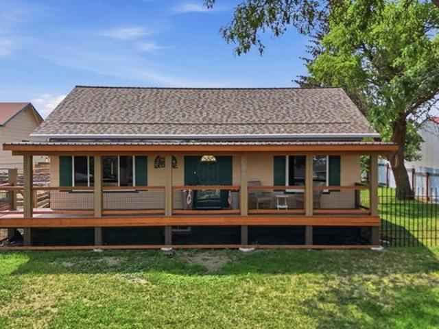 House for sale in Creston, Washington