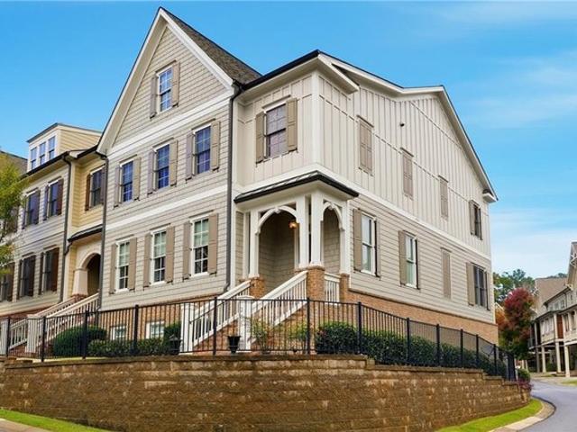 Townhouse for sale in Canton, Georgia