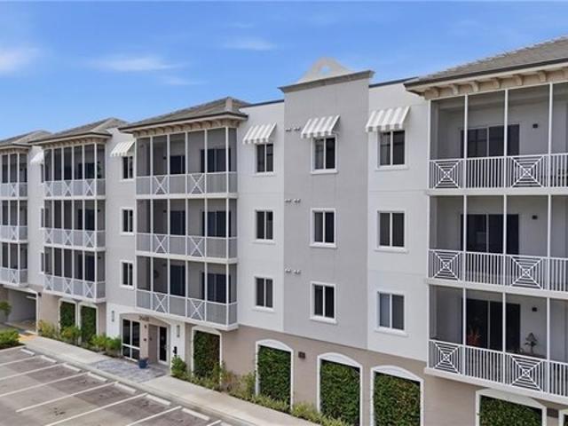 Condo for sale in Bonita Springs, Florida
