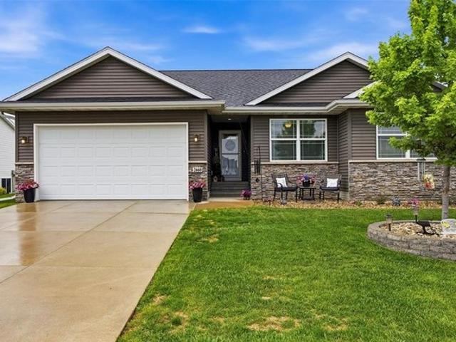 House for sale in Linn, Iowa