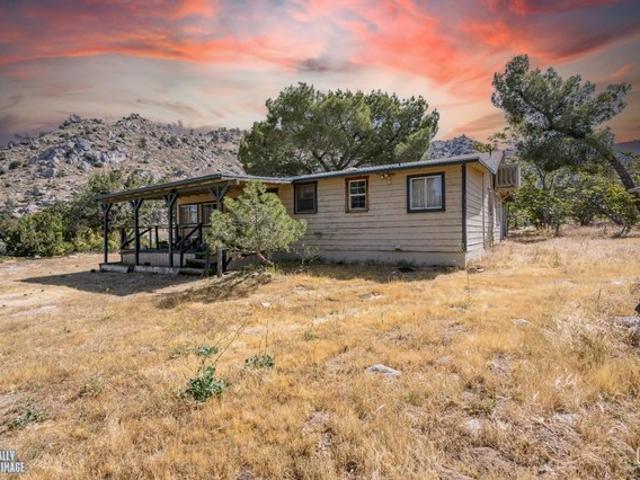 House for sale in Lake Isabella, California