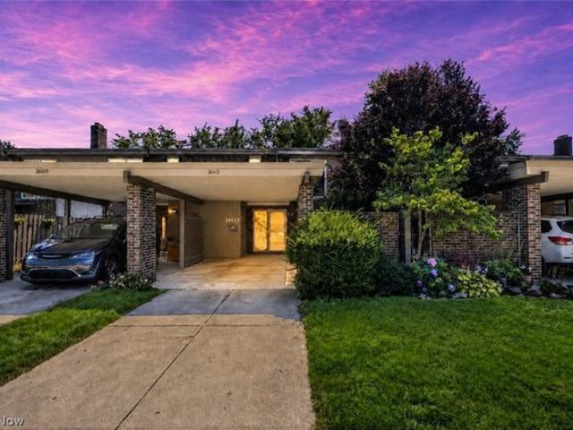 Condo for sale in Olmsted Falls, Ohio