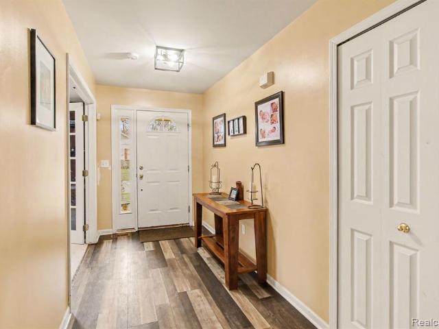 Condo for sale in Hamburg, Michigan