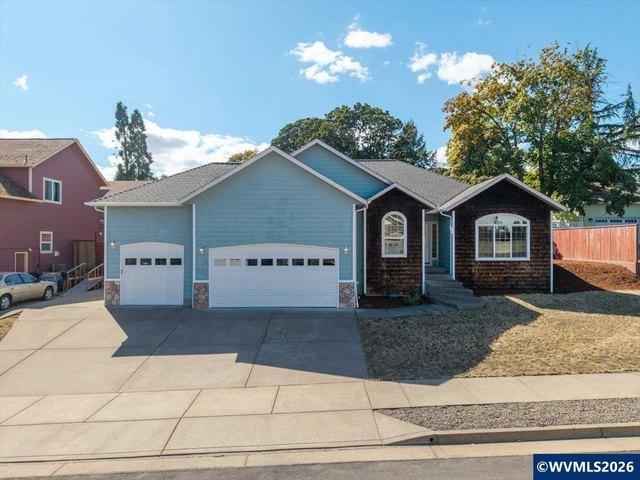 House for sale in Oregonia