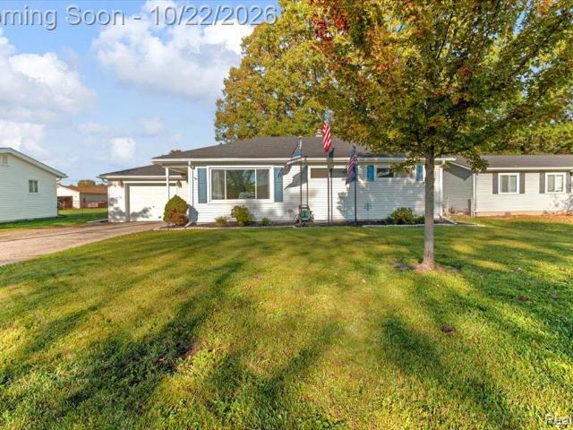 House for sale in Flat Rock, Wayne County