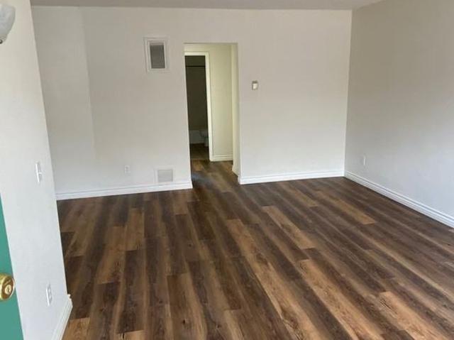 Apartment for rent in Glendale, California