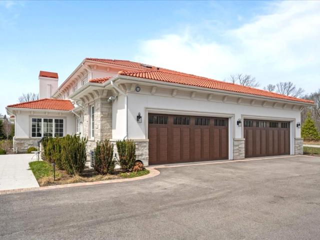 House for sale in Highland Park, Illinois