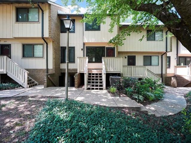 Condo for sale in Virginia