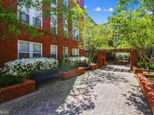 Condo for sale in Virginia