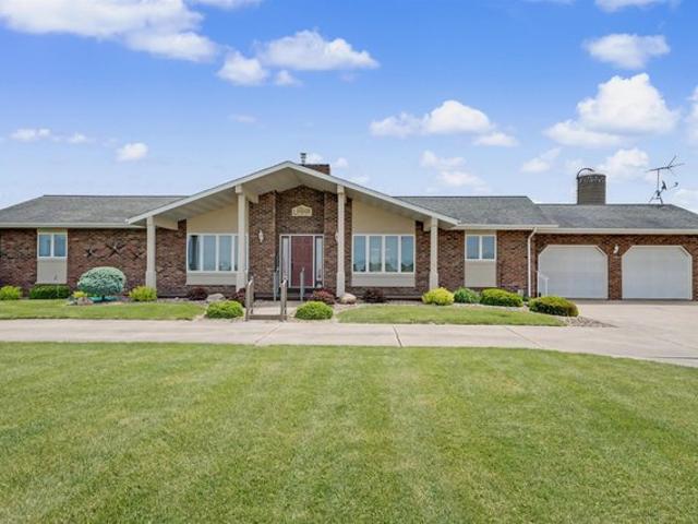 House for sale in Hopkinton, Iowa