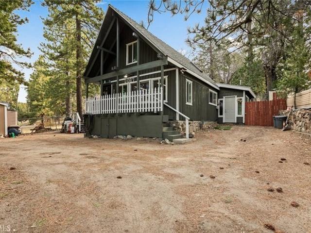 House for sale in Green Valley Lake, California