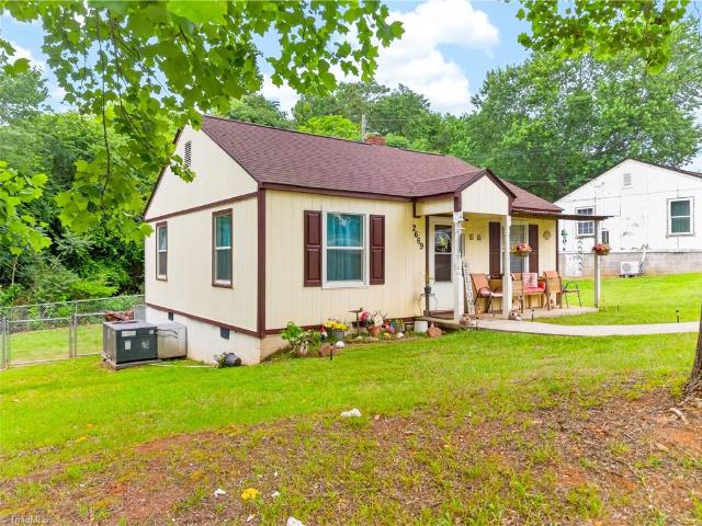 House for sale in Mad River, North Carolina