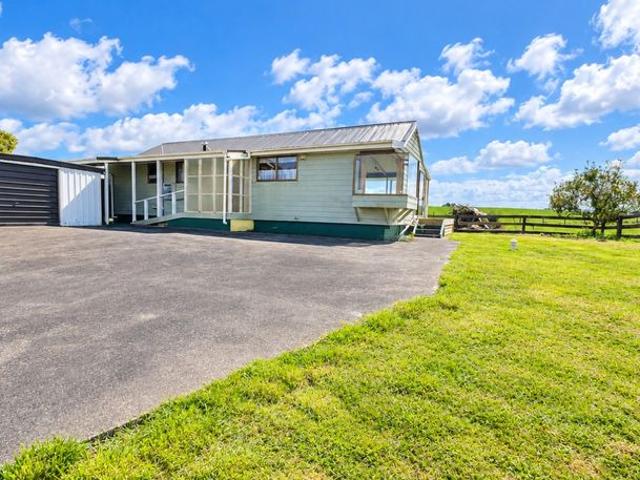 House for rent in Awhitu, Oroua County
