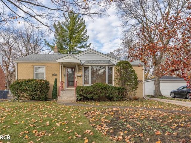 House for sale in Des Plaines, Illinois