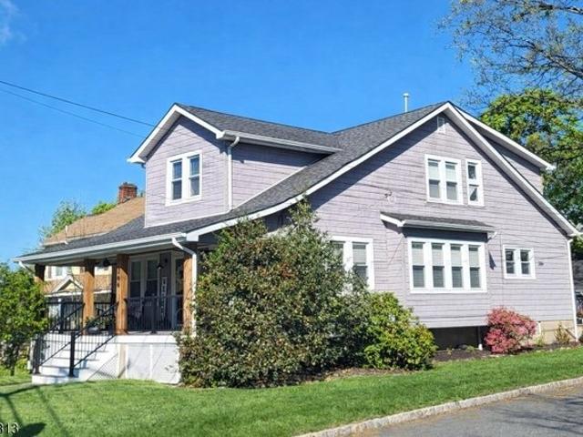 House for sale in Roseland, New Jersey