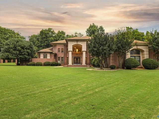 House for sale in Trinity, Alabama