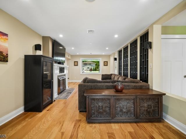 House for sale in Springfield, New Jersey
