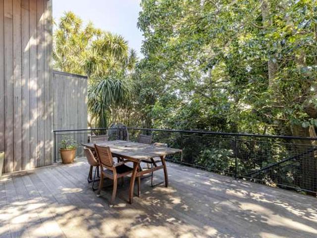 Townhouse for sale in Taranaki