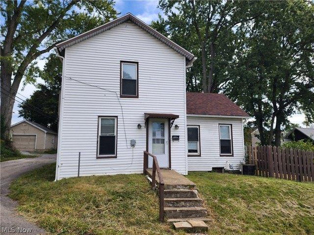 House for sale in East Palestine, Columbiana County