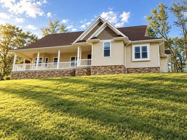 House for sale in Valley Grove, Ohio County