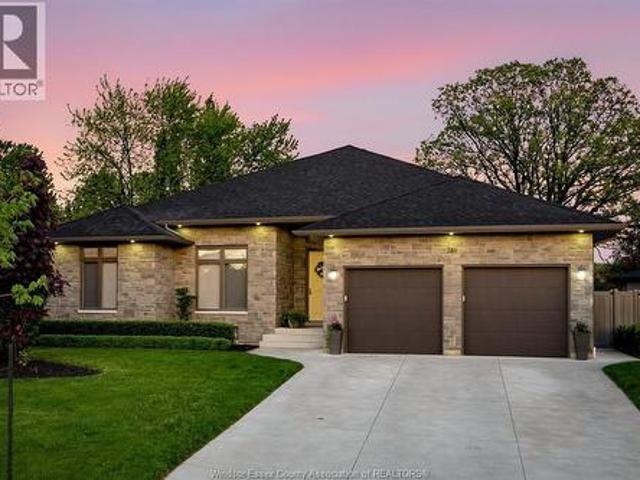House for sale in Lakeshore, Ontario