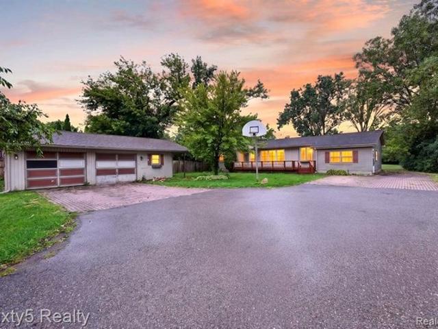 House for sale in Woodhaven, Michigan