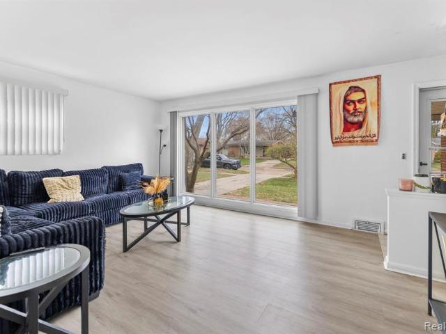 House for sale in Dearborn Heights, Michigan
