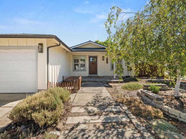 House for sale in Oregonia