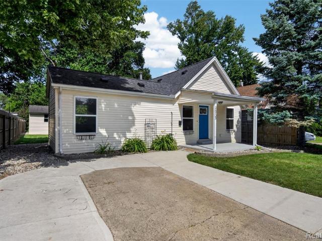 House for sale in Madison Heights, Michigan