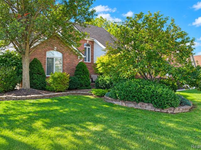 House for sale in Hawthorne Ridge, Flat Rock