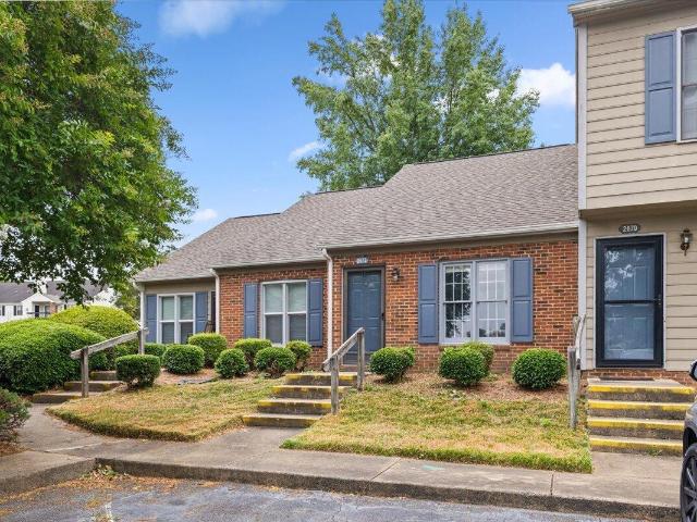 Townhouse for sale in Omah Street, Durham