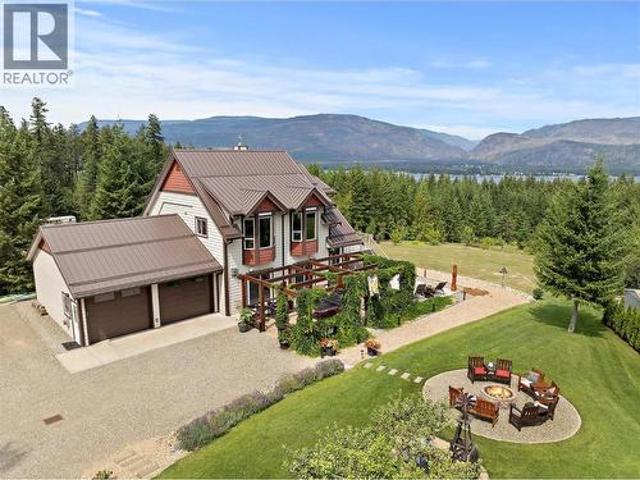 House for sale in Sorrento, British Columbia