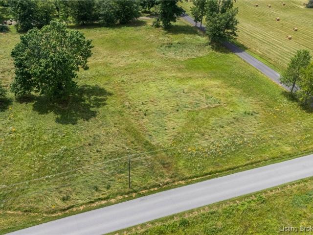 Land for sale in Scottsburg