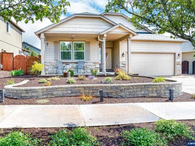 House for sale in Oregonia
