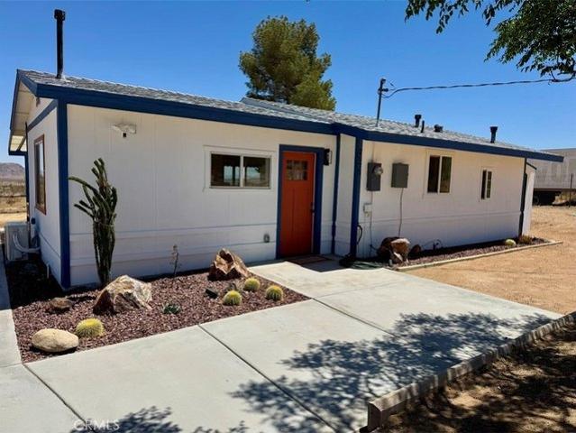 House for sale in Landers, California