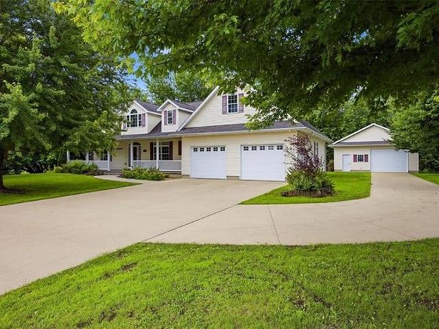 House for sale in Urbana, Iowa