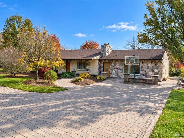 House for sale in Milford Charter Township, Oakland County