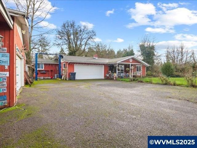 House for sale in Oregonia