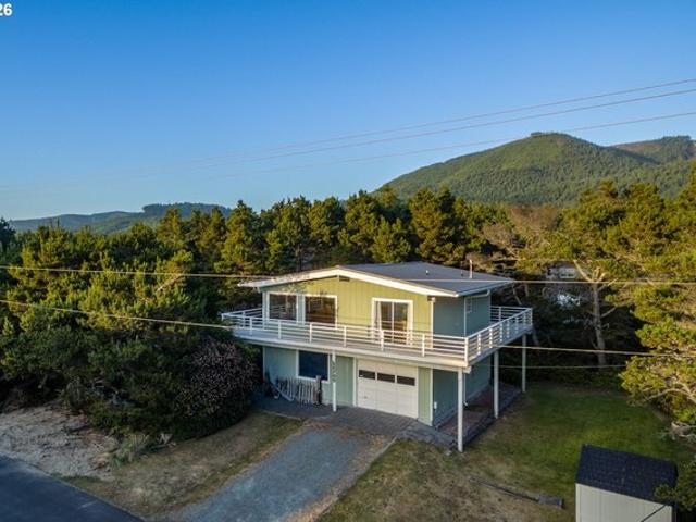 House for sale in Oregonia