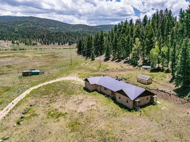 House for sale in El Prado, New Mexico