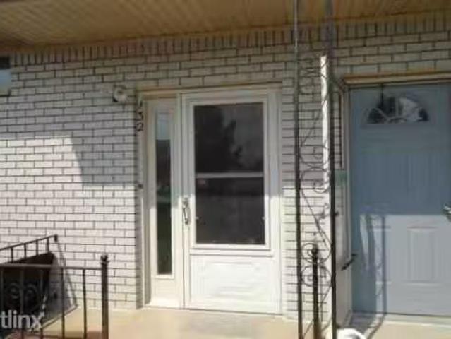 Condo for rent in Waterford