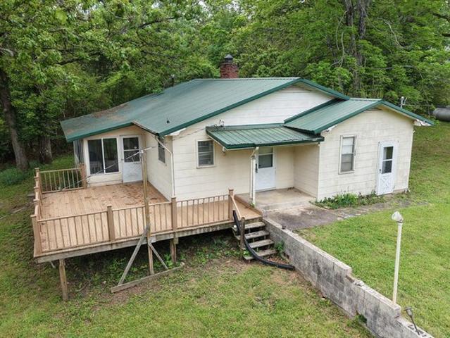 House for sale in Stone, Missouri
